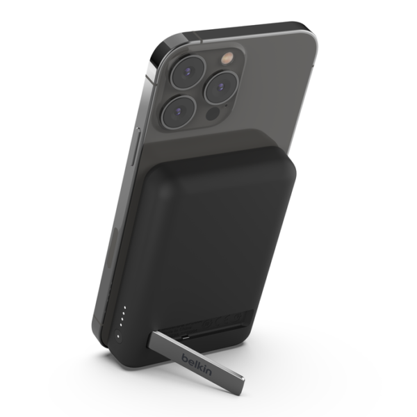 Belkin BoostCharge 5K+ Stand Wireless Power Bank — MagSafe 5000 mAh Black